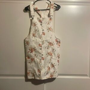 Floral overall dress size XL